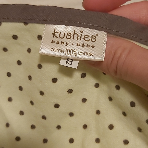 Kushies Nursing Canopy - Picture 2 of 5
